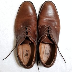 G.H. Bass brown leather dress shoes size 10M